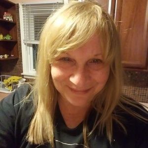 Meet your Posher, Joanie